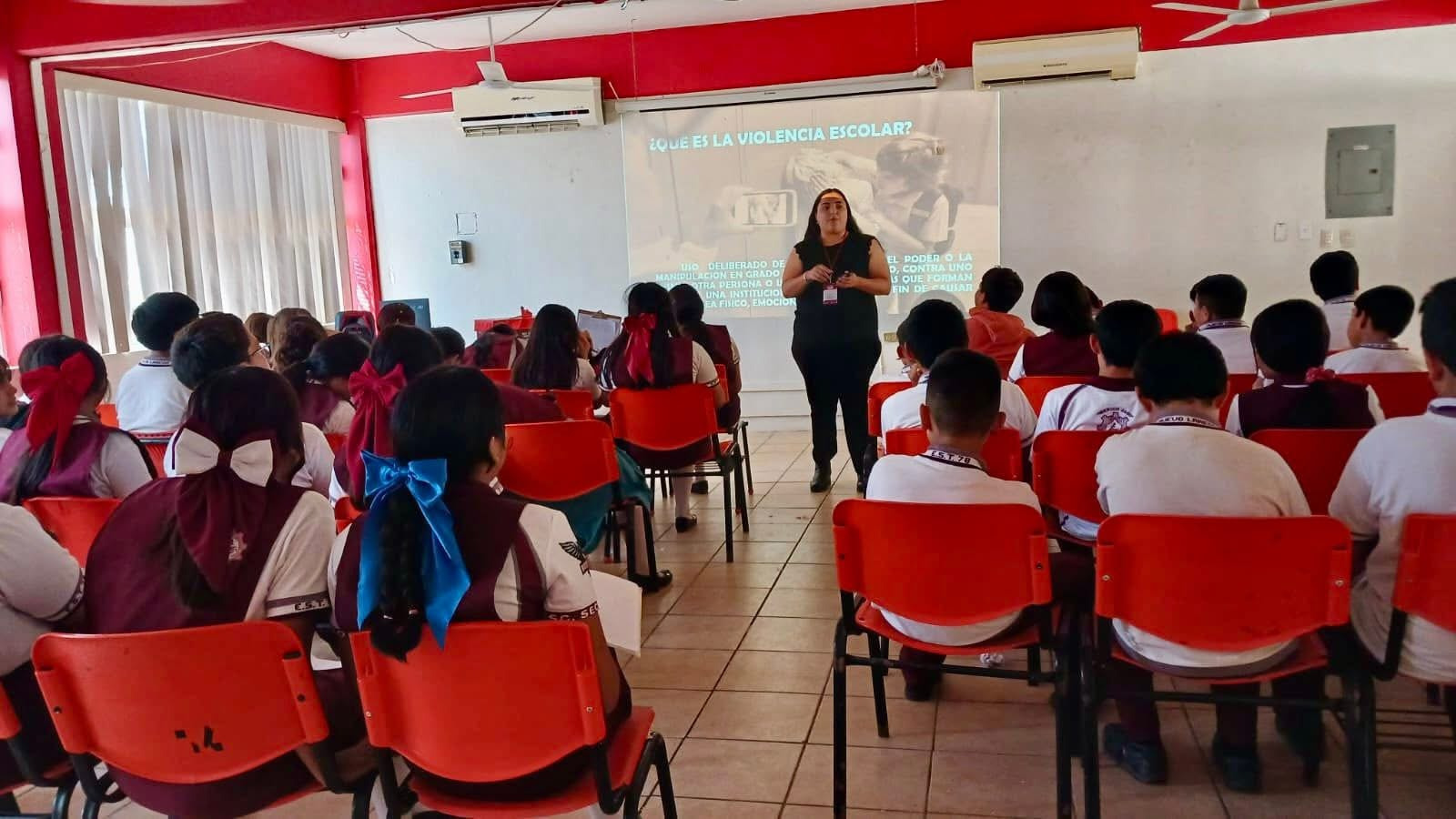 GOBIERNO MUNICIPAL REFUERZA ACCIONES PERMANENTES CONTRA EL BULLYING Y CONDUCTAS DE RIESGO EN JÓVENES